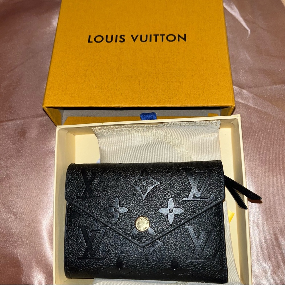 LV design Victorine Wallet